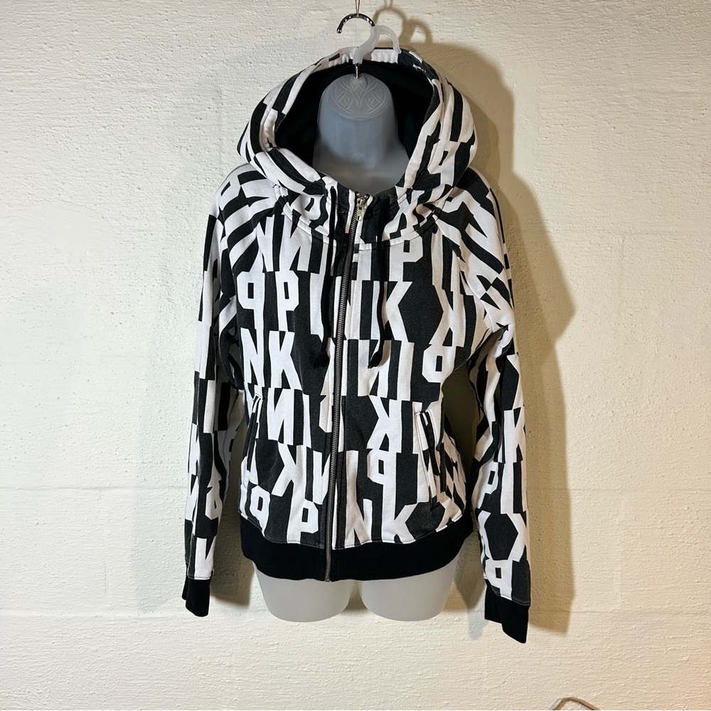 Black and white VS hoodie
